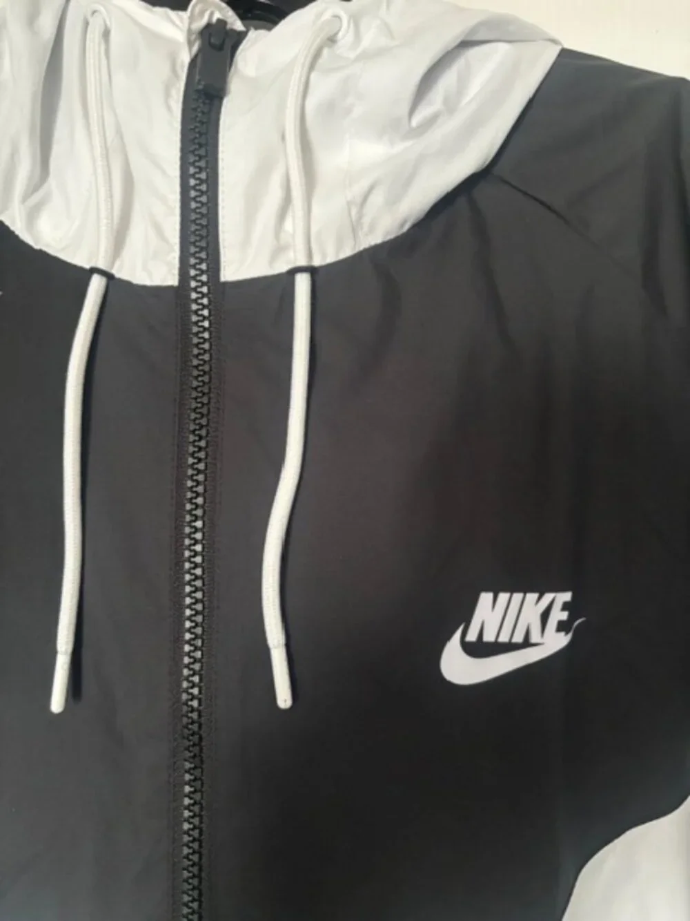 Nike Men's Sportswear Windrunner Hooded Jacket (Size XL)
